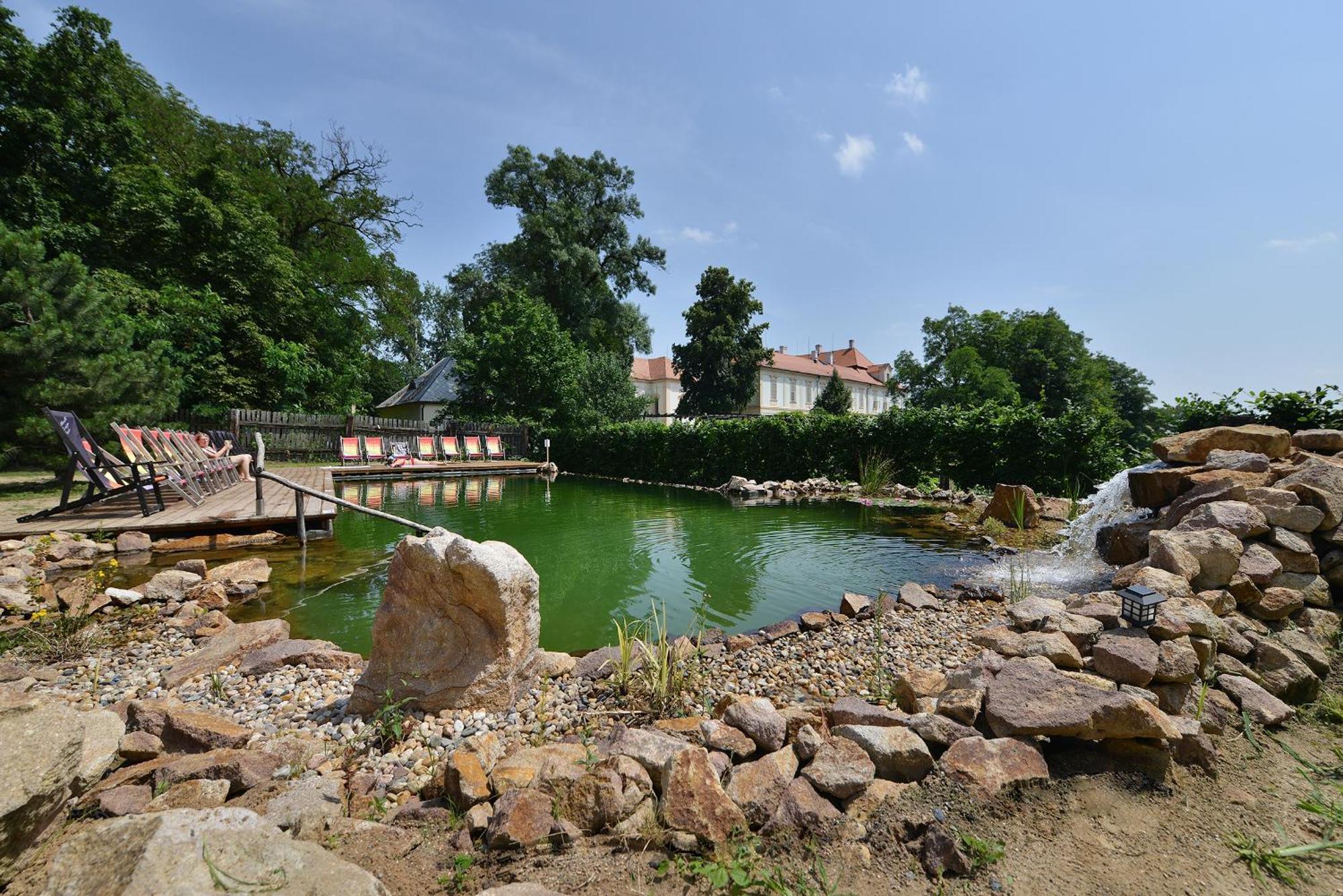 Maxmilian Lifestyle Resort Loucen Luaran gambar